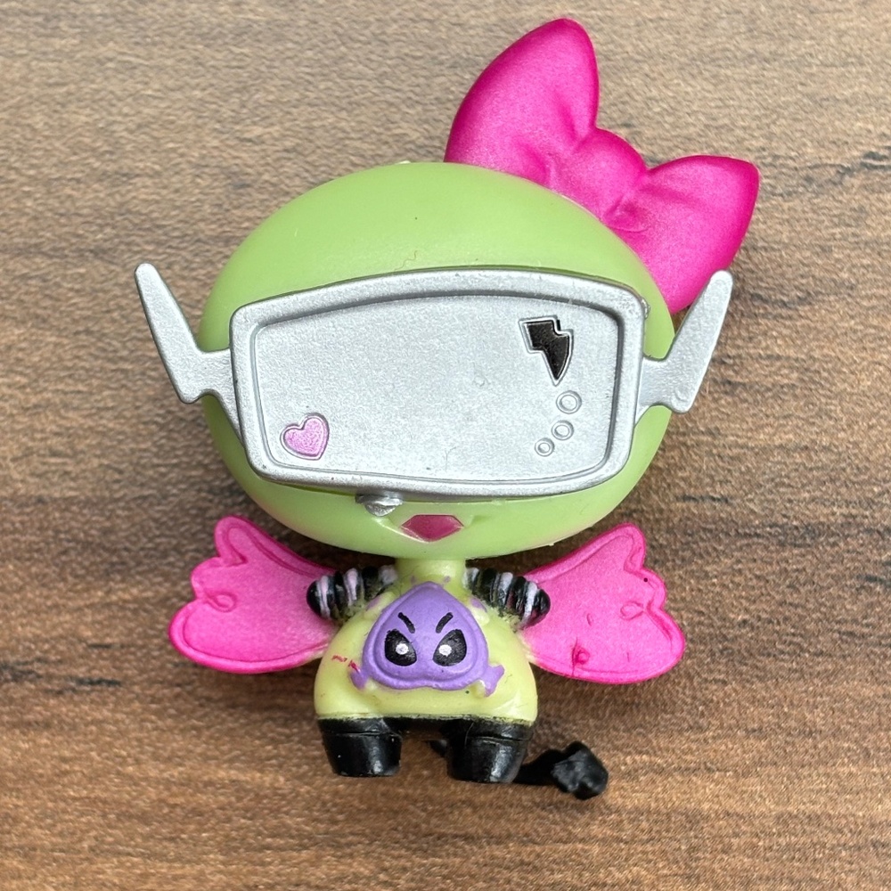 MGA Novi Stars Hi Def PET of Alie Lectric Doll Green Pink Silver Figure Toy